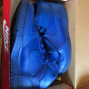 Big Nike High (sneakers)